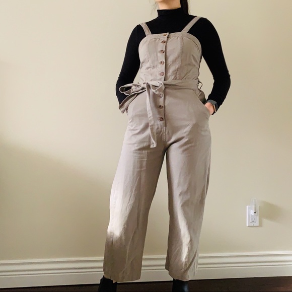 Japna Jumpsuit - Picture 2 of 6
